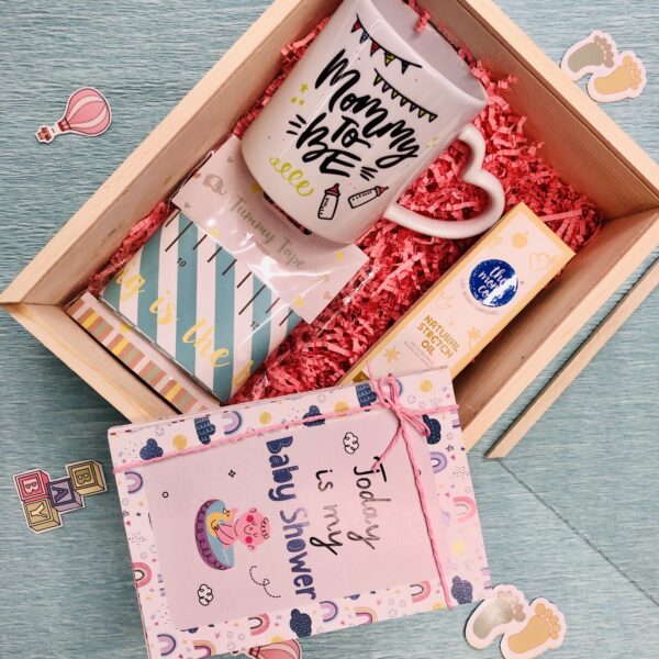 Mom to Be Gift Box