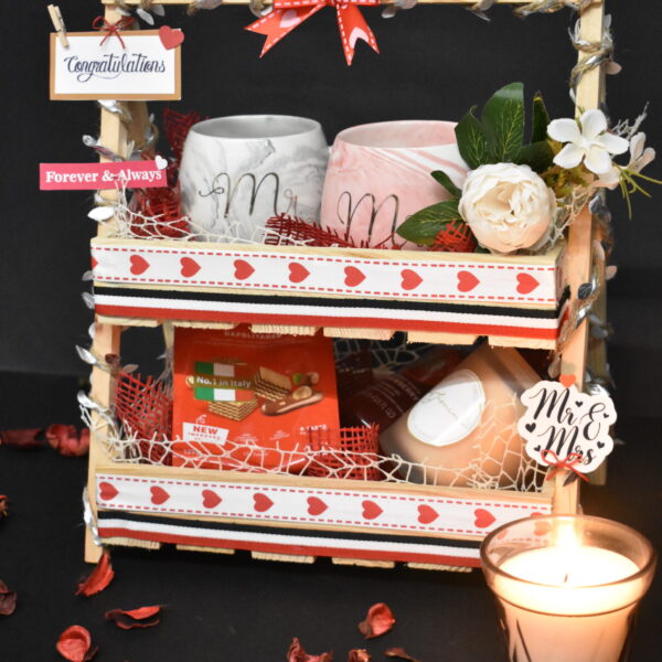 Gift a couple a pretty floral gift hamper