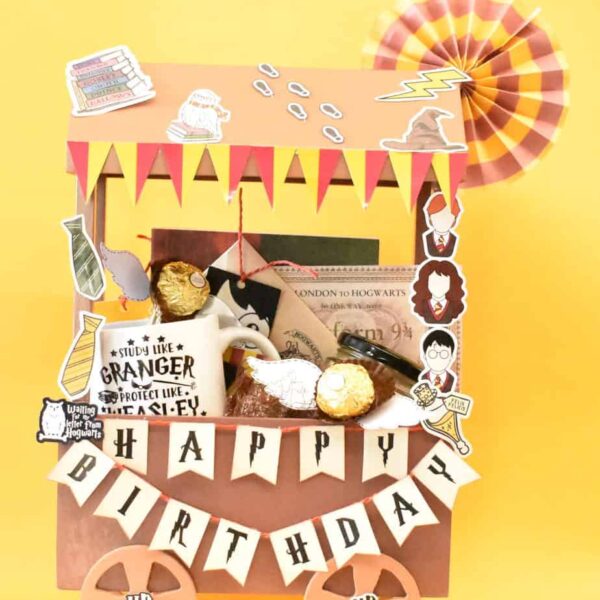 Harry Potter theme gift hamper