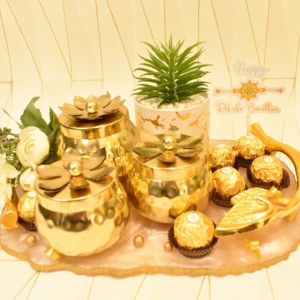 rakhi gift hamper floral